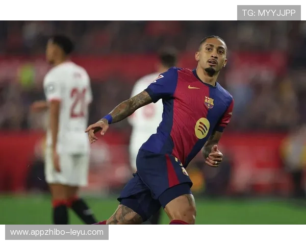 拉菲尼亚沙特联赛兴趣引发转会传闻，多家豪门关注其未来动向